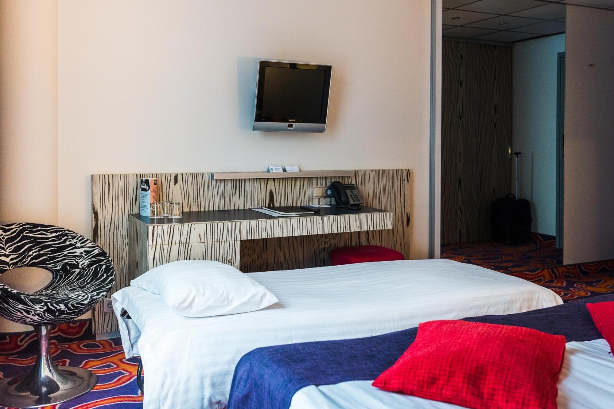 Tallink Spa & Conference Hotel Exterior photo